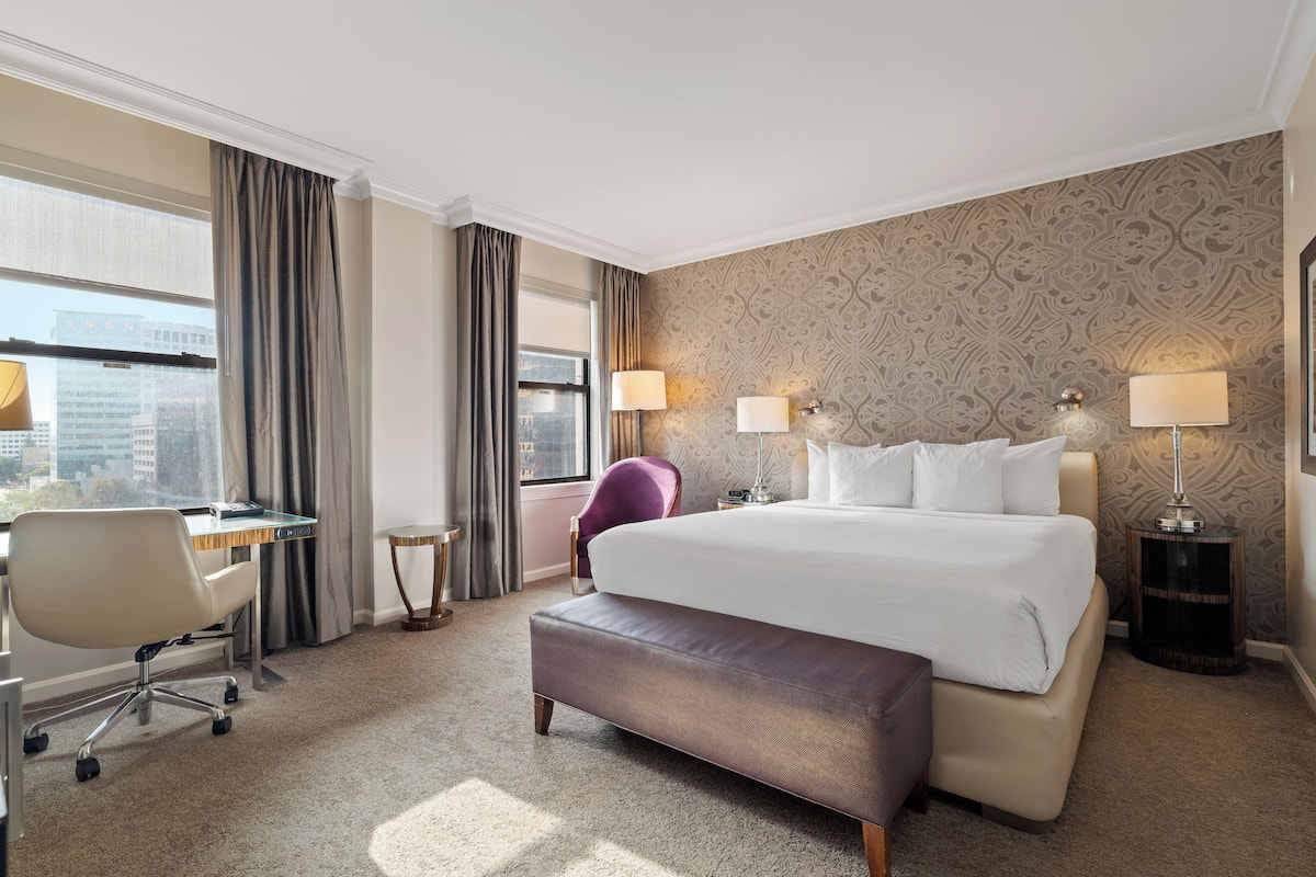 Chambre Deluxe, 1 trÚs grand lit, en angle | 1 chambre, literie de qualité supérieure, surmatelas, bureau