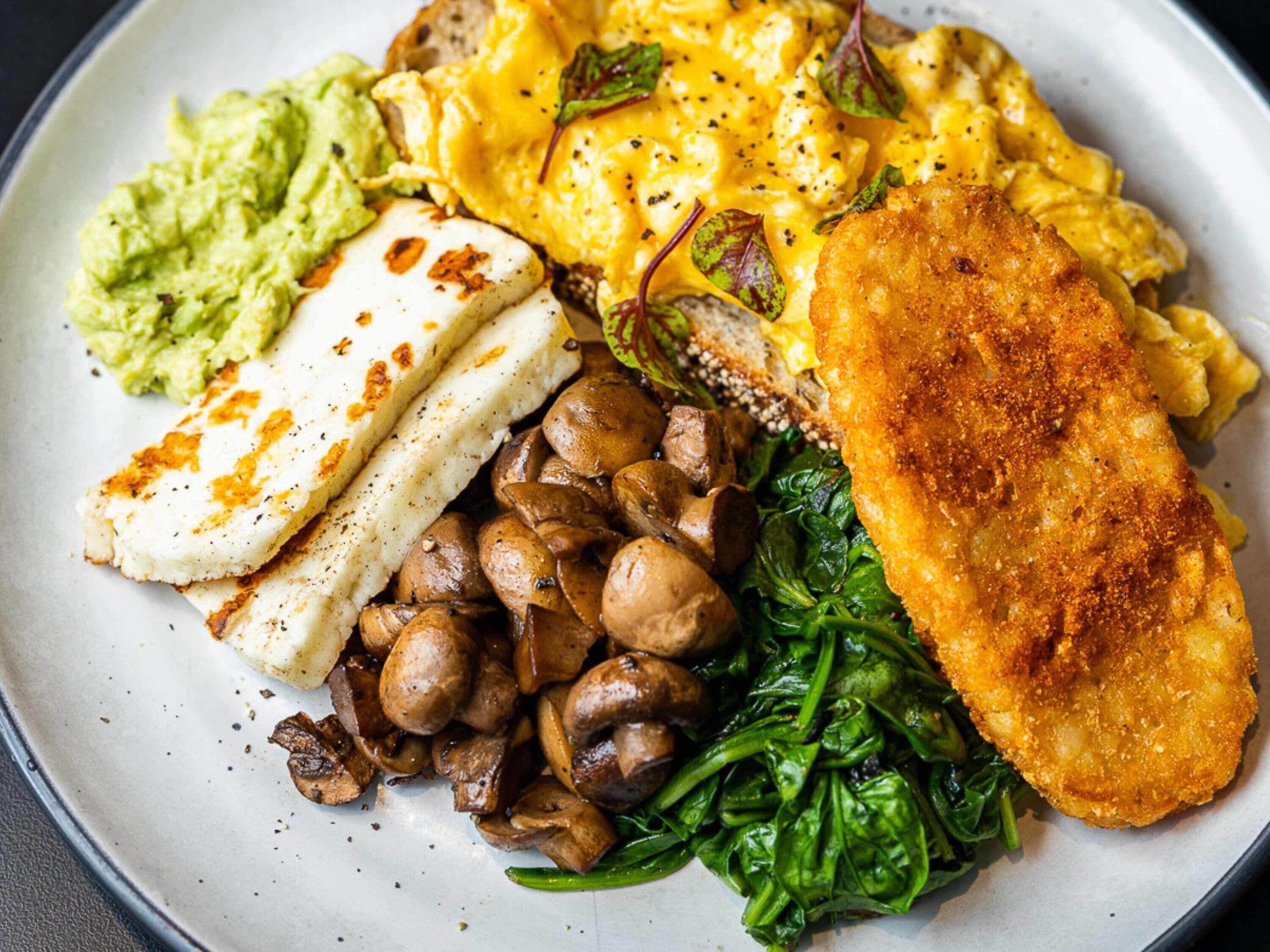 Se ofrece un desayuno a la carta todos los días (por un coste adicional)