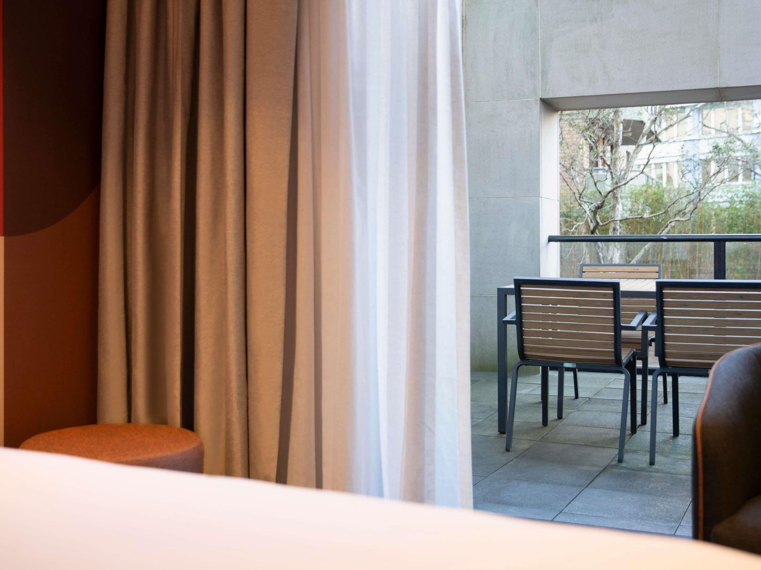 Deluxe Room, 1 Queen Bed, Balcony | Balcony