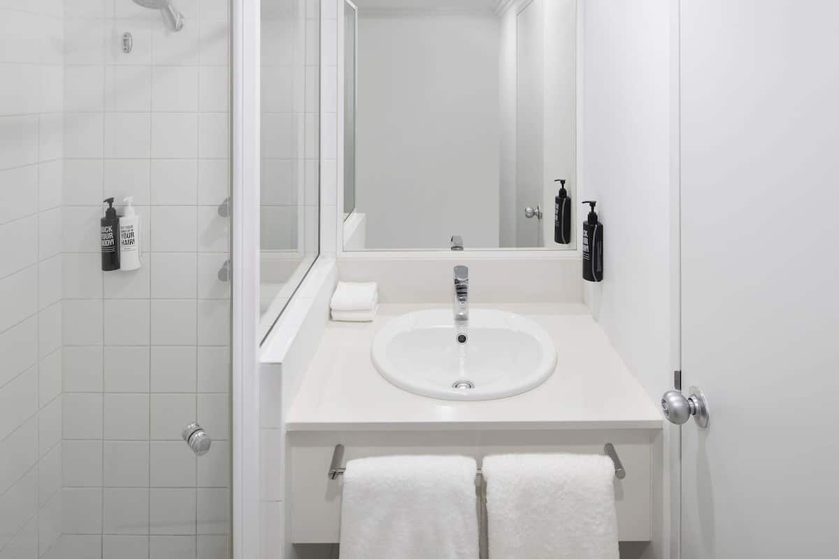 1 bedroom, in-room safe, laptop workspace, blackout drapes