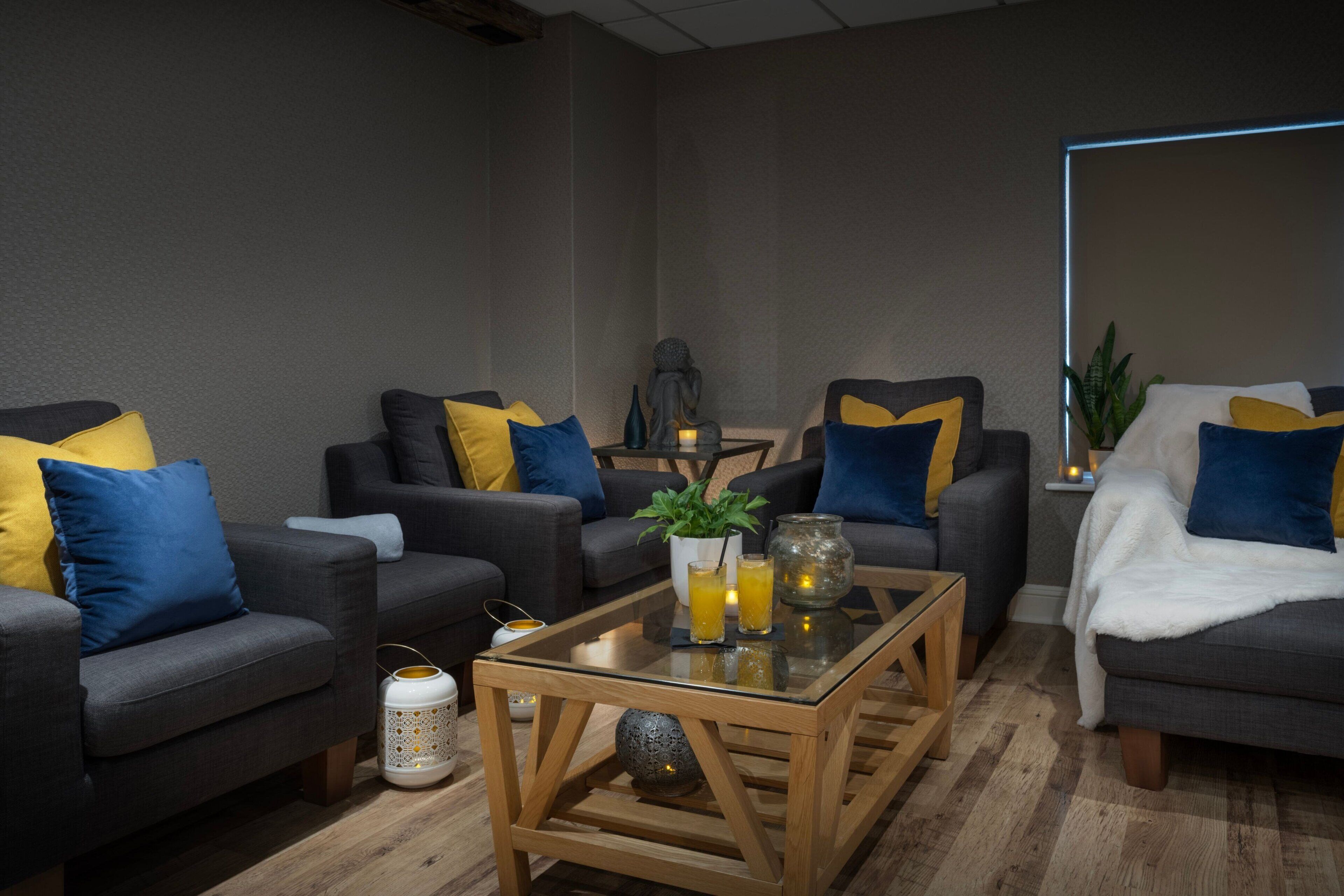 Sauna, steam room, body wraps, body scrubs, facials, 4 treatment rooms