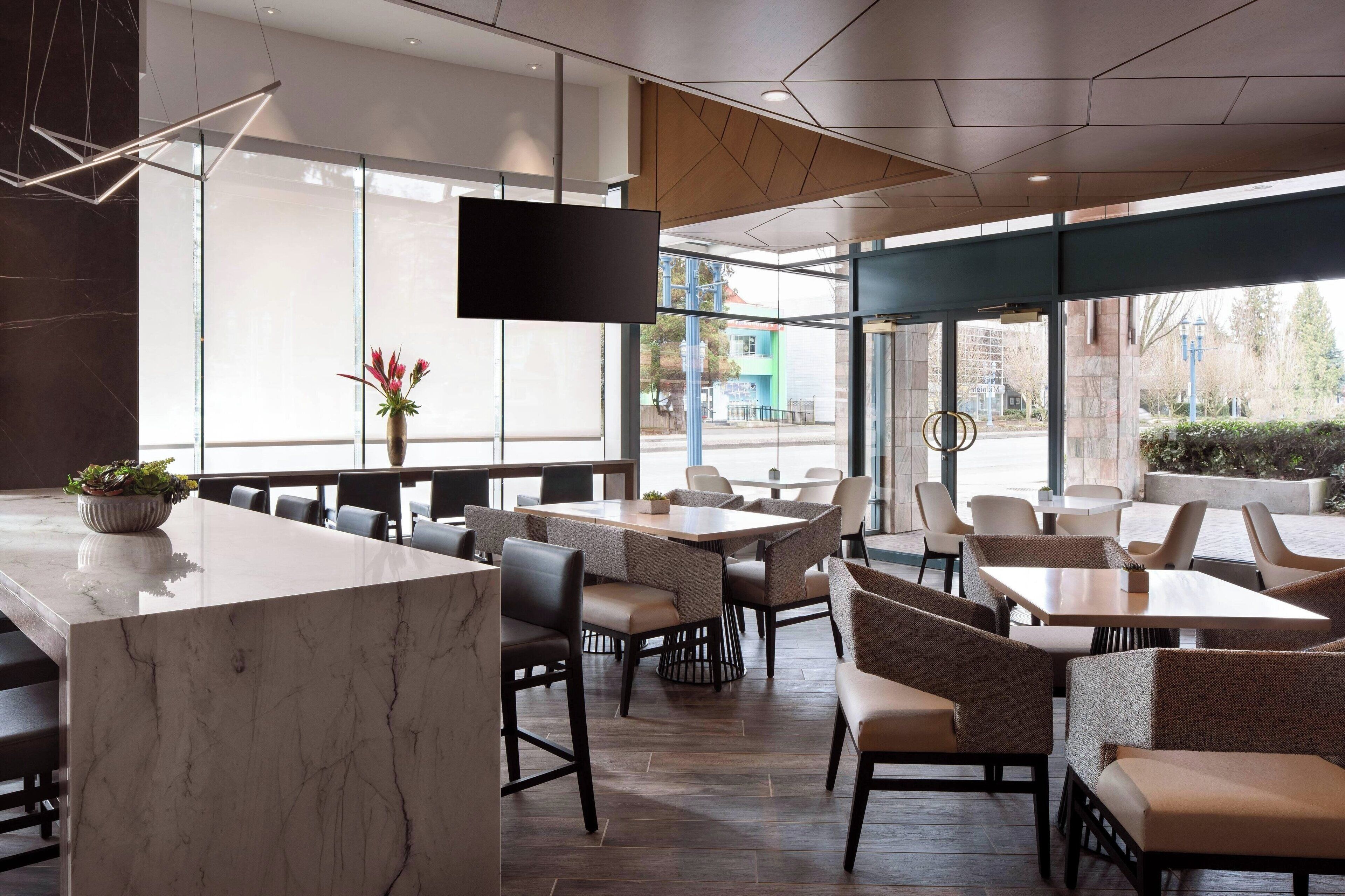 breakfast, lunch, dinner served; american cuisine