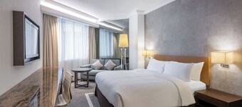 Gateway, Marco Polo Hotel