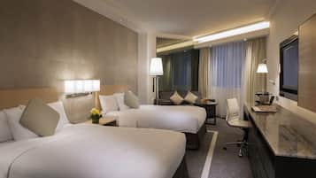 Free minibar, in-room safe, desk, blackout drapes