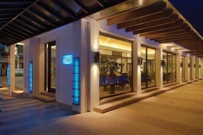 Perincian bahagian luar