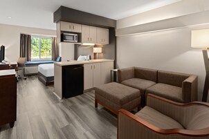 Escritorio, tabla de planchar con plancha y cunas gratuitas 