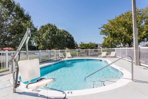 Outdoor pool, pool umbrellas