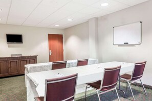 Meeting facility - Microtel Inn & Suites by Wyndham Marianna (Marianna)