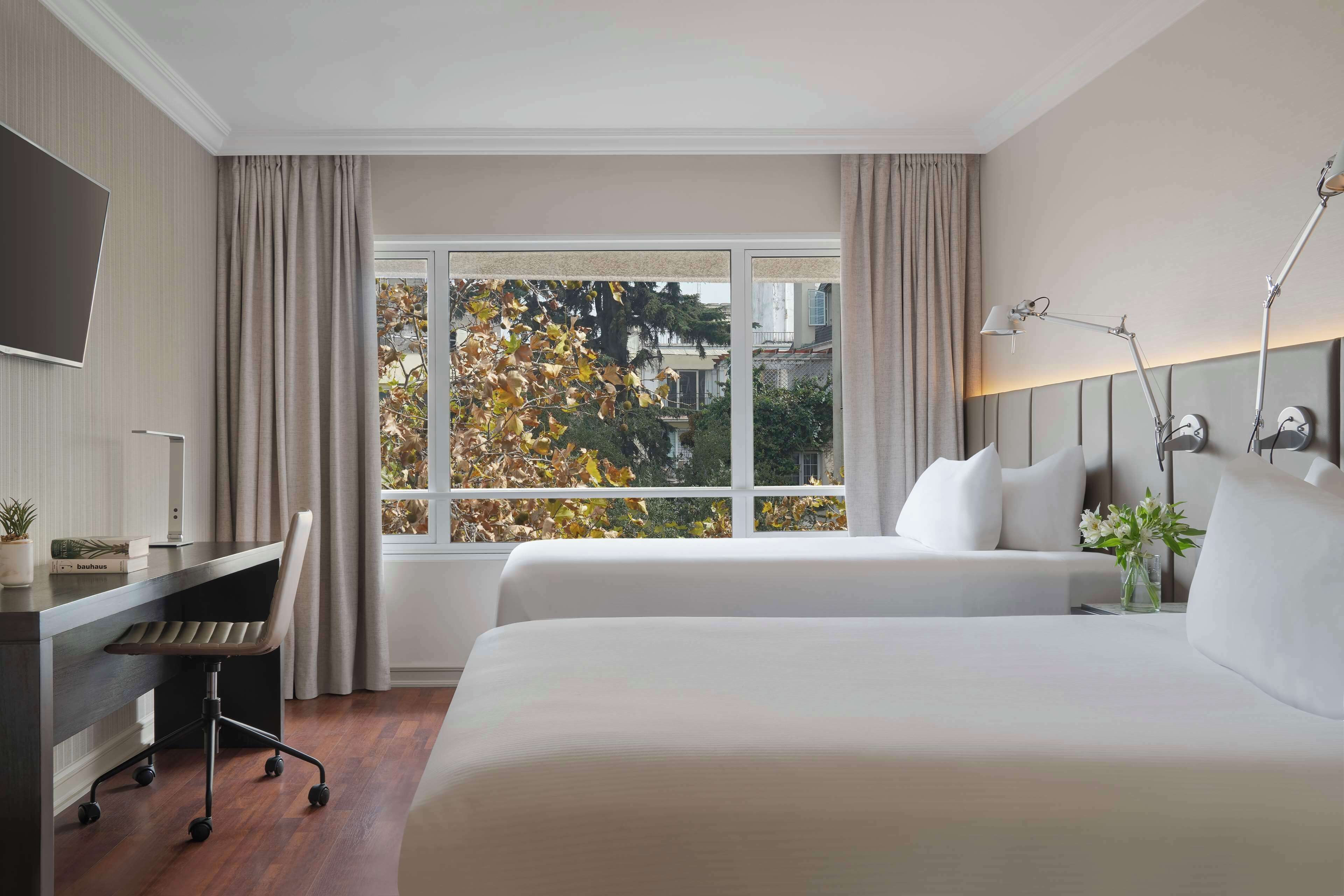 1 bedroom, premium bedding, minibar, in-room safe