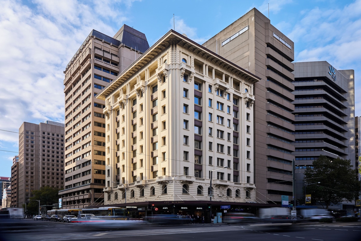 Mantra Adelaide Central