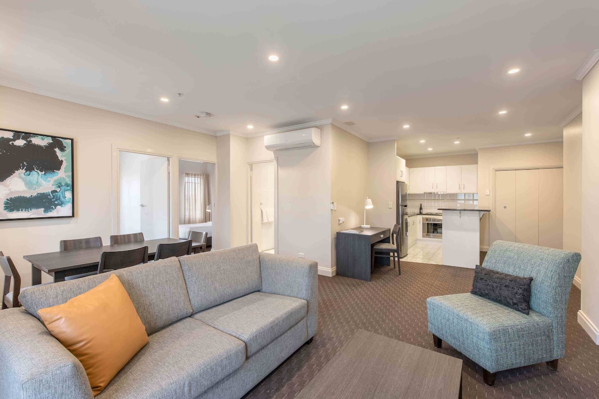 apartment, 2 bedrooms (queen and single) | living area | 42-inch lcd tv with cable channels, tv