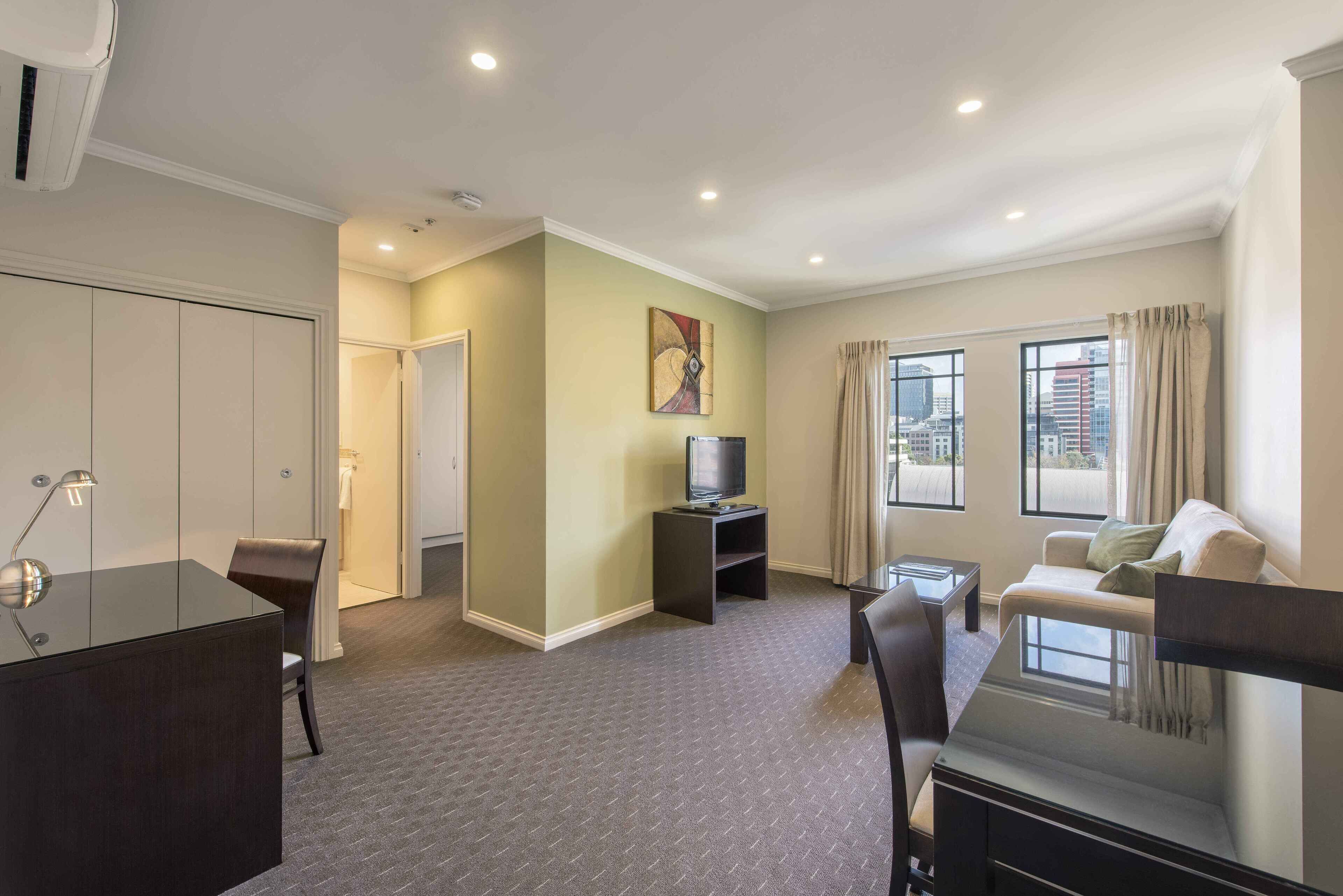 apartment, 1 bedroom | living area | 42-inch lcd tv with cable channels, tv