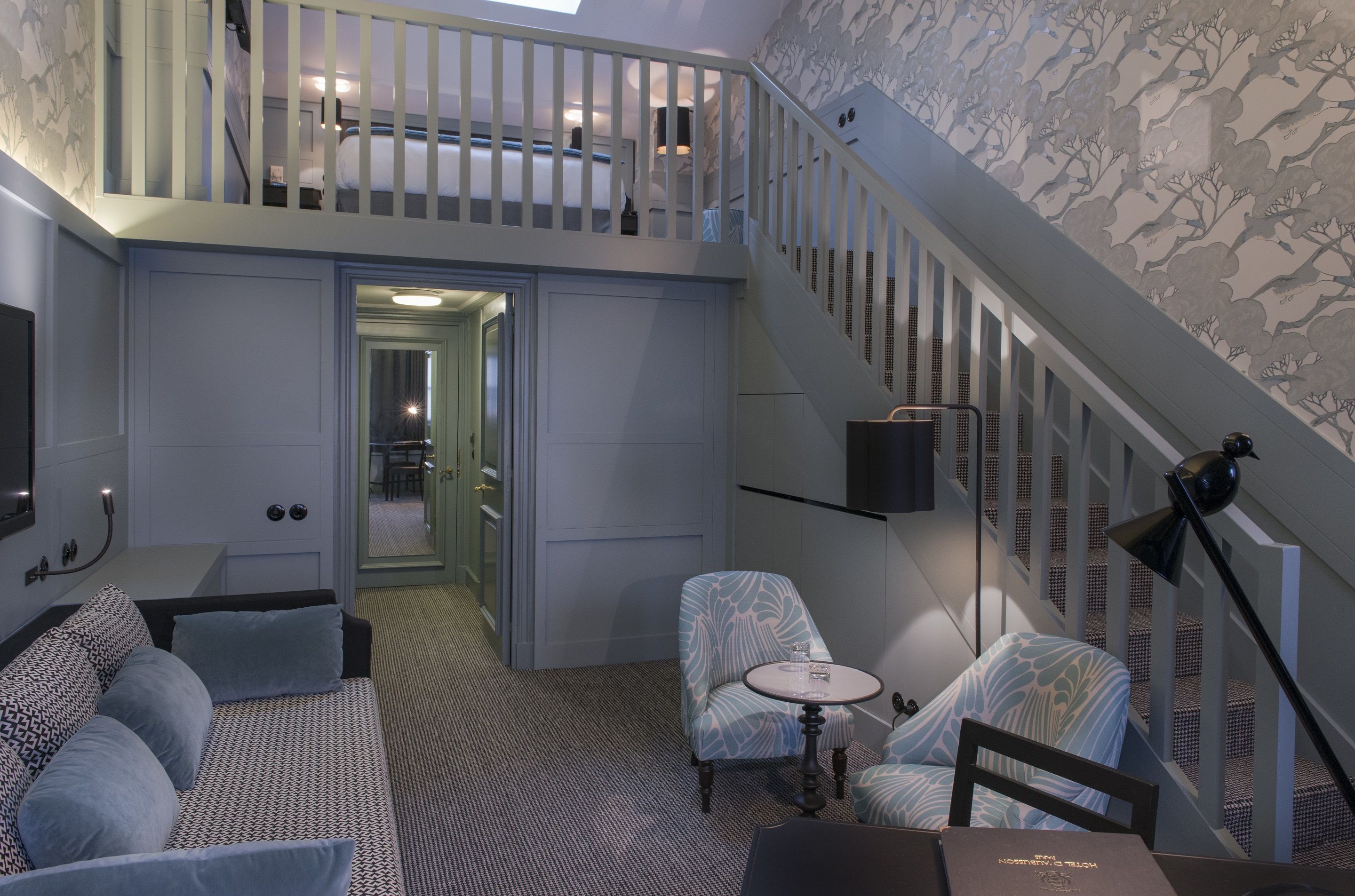 loft | hypo-allergenic bedding, minibar, in-room safe, desk