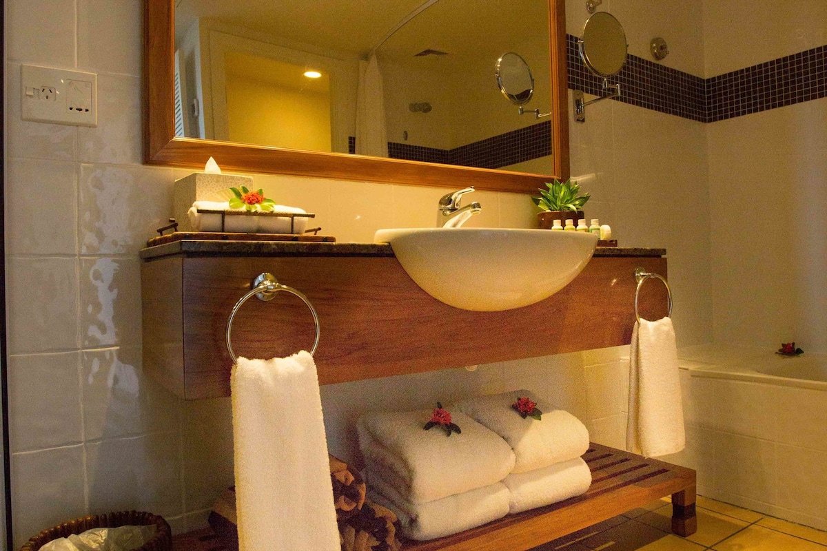 room, 2 double beds, ocean view | bathroom | shower, free toiletries, hair dryer, bathrobes