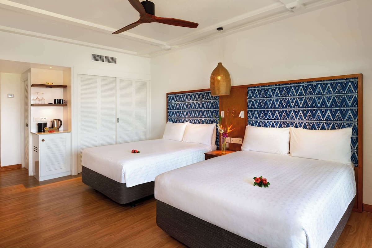 Ropa de cama hipoalergénica y minibar