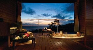 Couples treatment room(s), body treatments, hot stone massages
