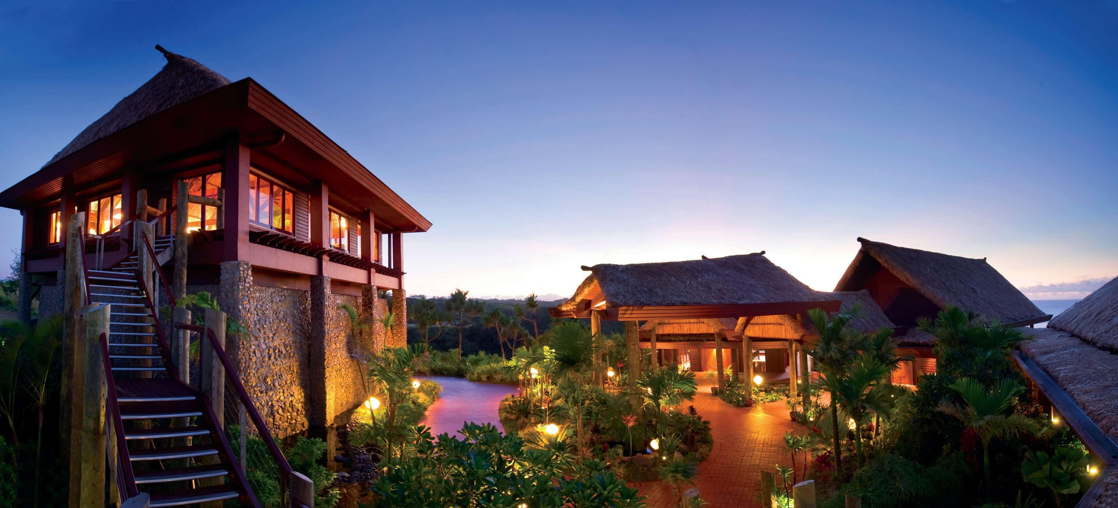 커플 트리트먼트룸, 전신 트리트먼트, 핫스톤 마사지, 스웨덴식 마사지, 바디 랩, 바디 스크럽