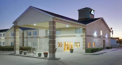 Days Inn by Wyndham Mesquite Rodeo TX
