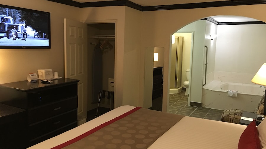 Ramada by Wyndham Ontario