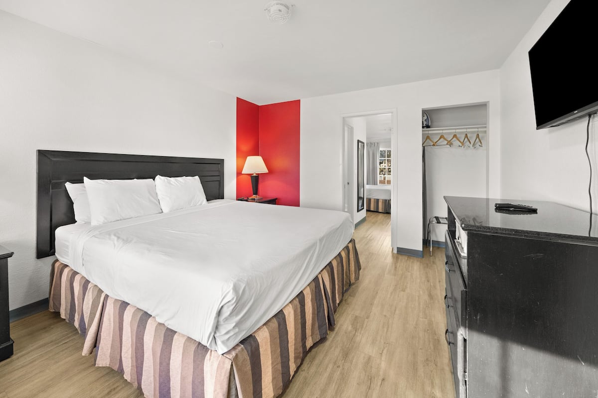 Studio Suite, Multiple Beds, Non Smoking | In-room safe, desk, blackout curtains, iron/ironing board