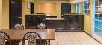 Ramada by Wyndham Ontario