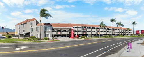 Ramada by Wyndham Ontario