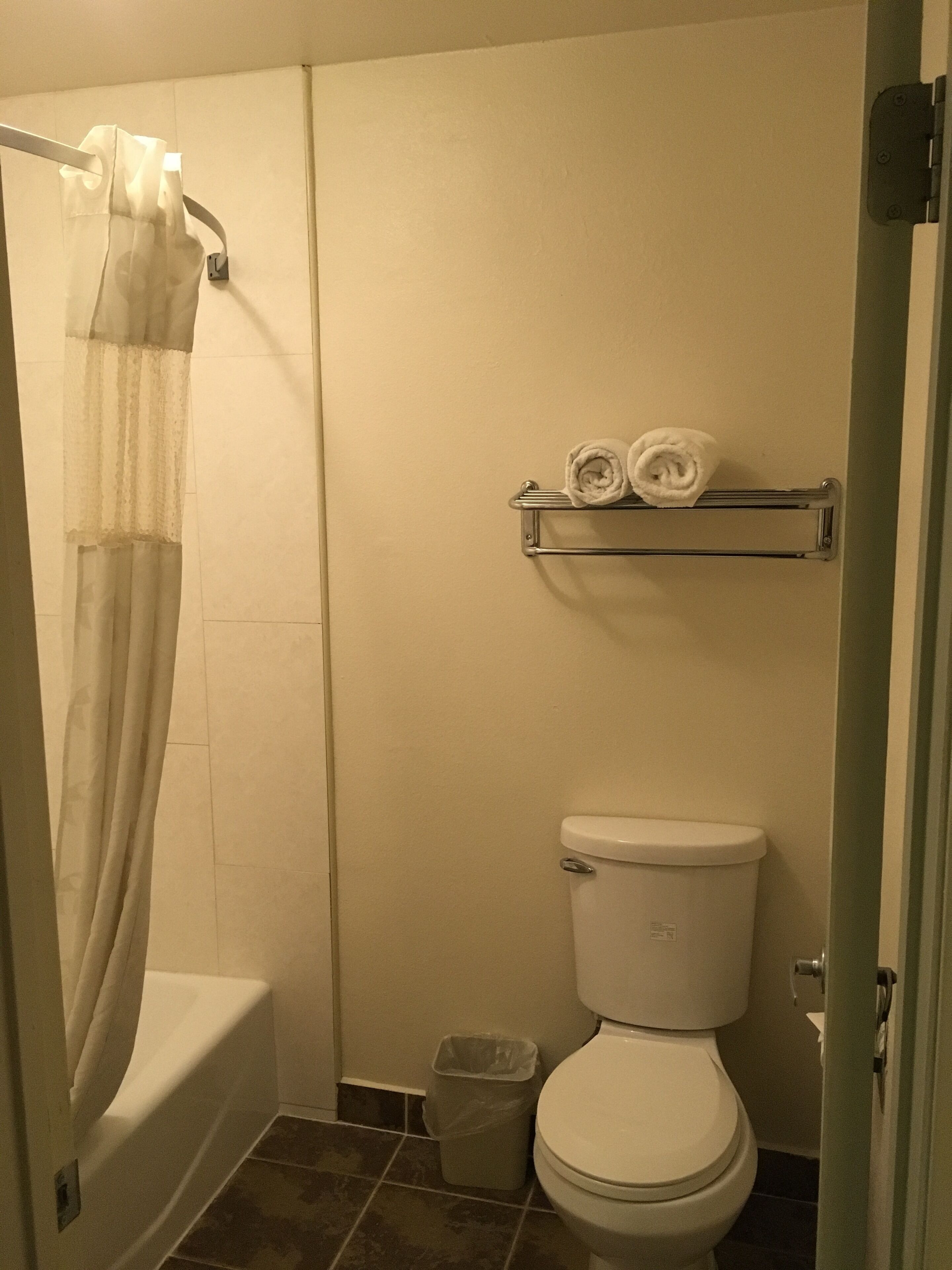 room, 2 queen beds, non smoking | bathroom shower