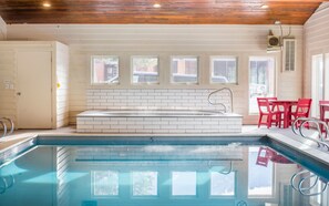 Indoor spa tub - Mountain Modern Jackson Hole (Jackson)