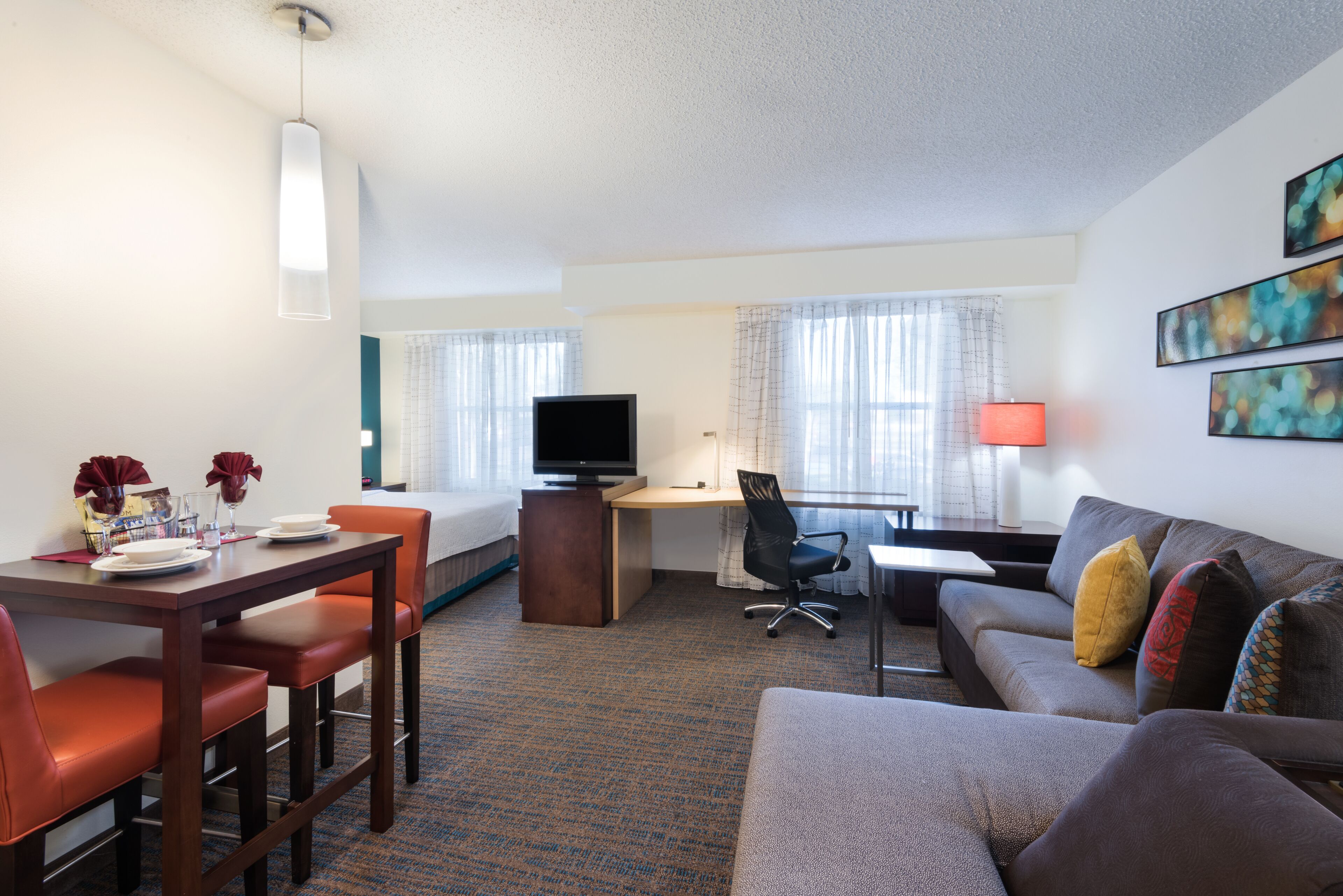 studio, 1 queen bed with sofa bed | in-room safe, individually decorated, individually furnished, desk