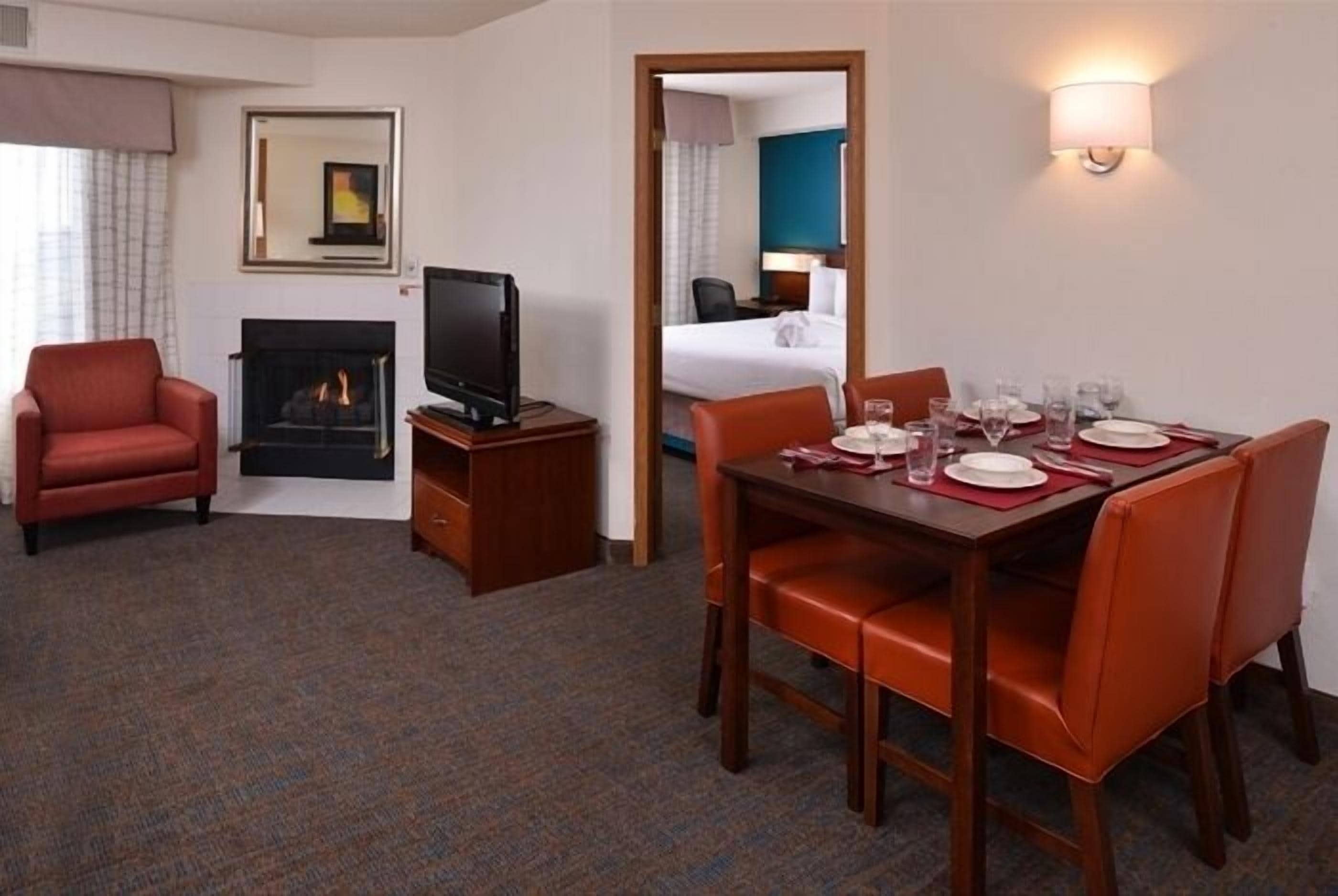 Suite, 2 kamar tidur (Fireplace) | Seprai premium, selimut bulu angsa, dan bantalan ekstra lembut