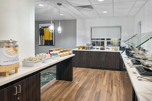 Free daily buffet breakfast 