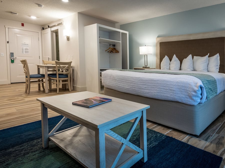 Studiosuite, 1 kingsize-seng med sovesofa | Safe på rommet, strykejern/-brett, wi-fi og sengetøy