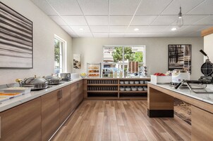 包含每日欧式早餐