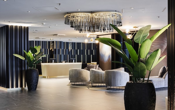 Lobby - Crowne Plaza Helsinki by IHG (Helsinki)