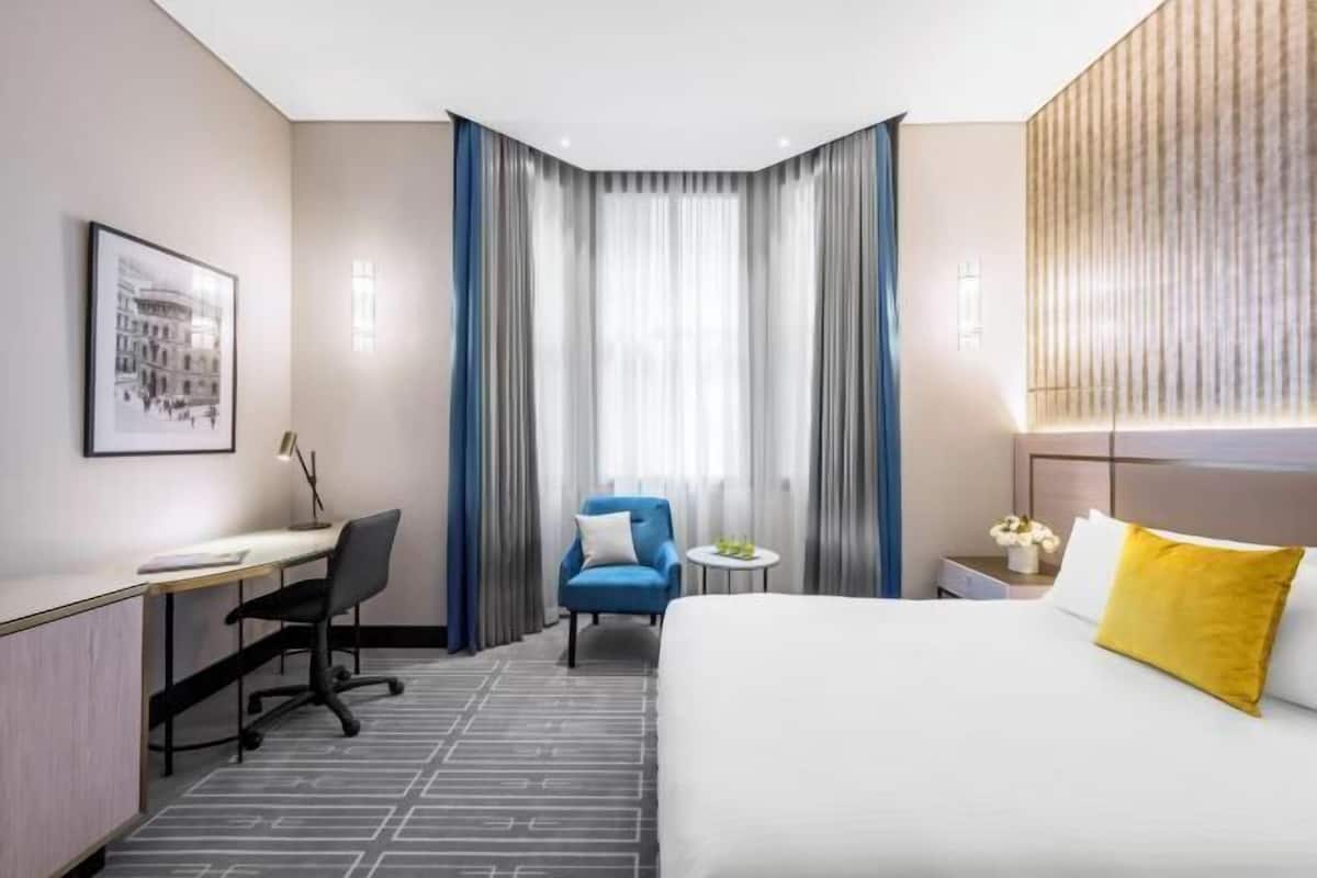 1 bedroom, premium bedding, pillowtop beds, minibar