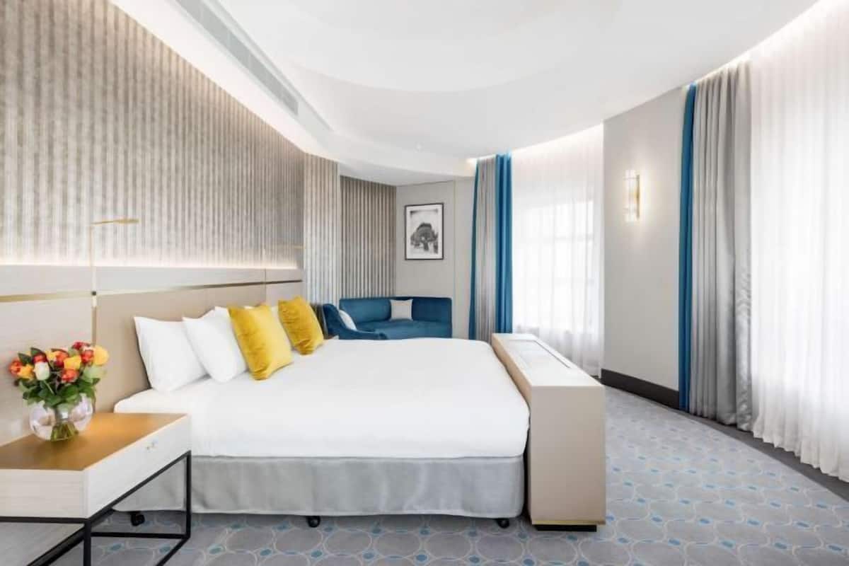 1 bedroom, premium bedding, pillowtop beds, minibar