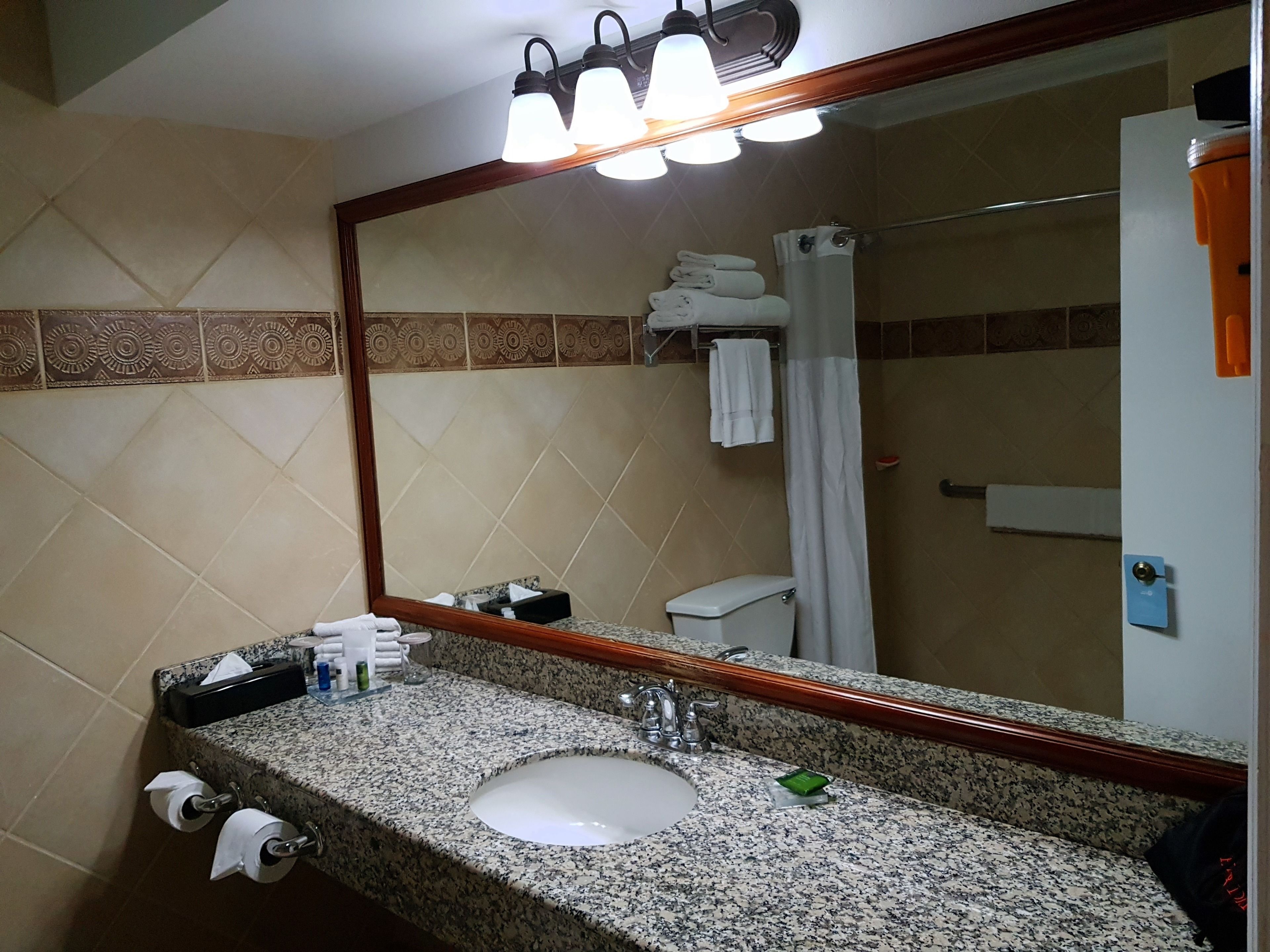 Radisson Fort George Hotel and Marina