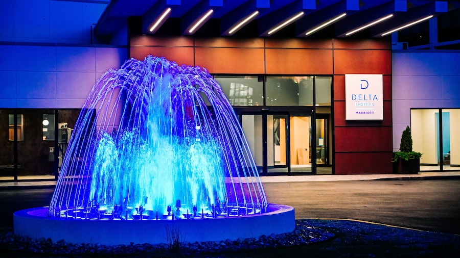 Delta Hotels by Marriott Cincinnati Sharonville