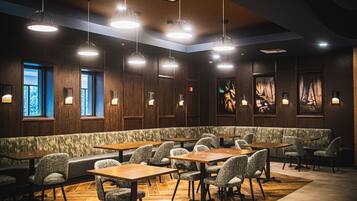 Mukaan otettava aamiainen maksusta