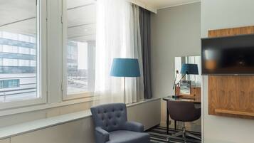 Literie hypoallergénique, minibar, coffres-forts dans les chambres