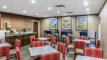 Free daily continental breakfast