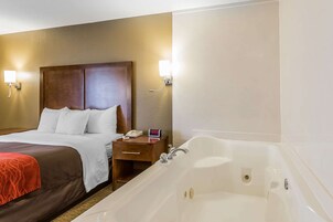 Ropa de cama de alta calidad, colchones con pillow-top y escritorio 