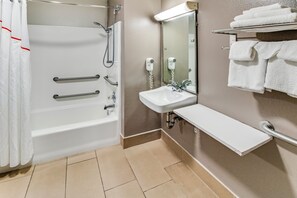 Standard Room, 1 King Bed, Accessible, Non Smoking | Bathroom | Combined shower/bathtub, hair dryer, towels - Red Roof Inn Springfield, OH (Springfield)