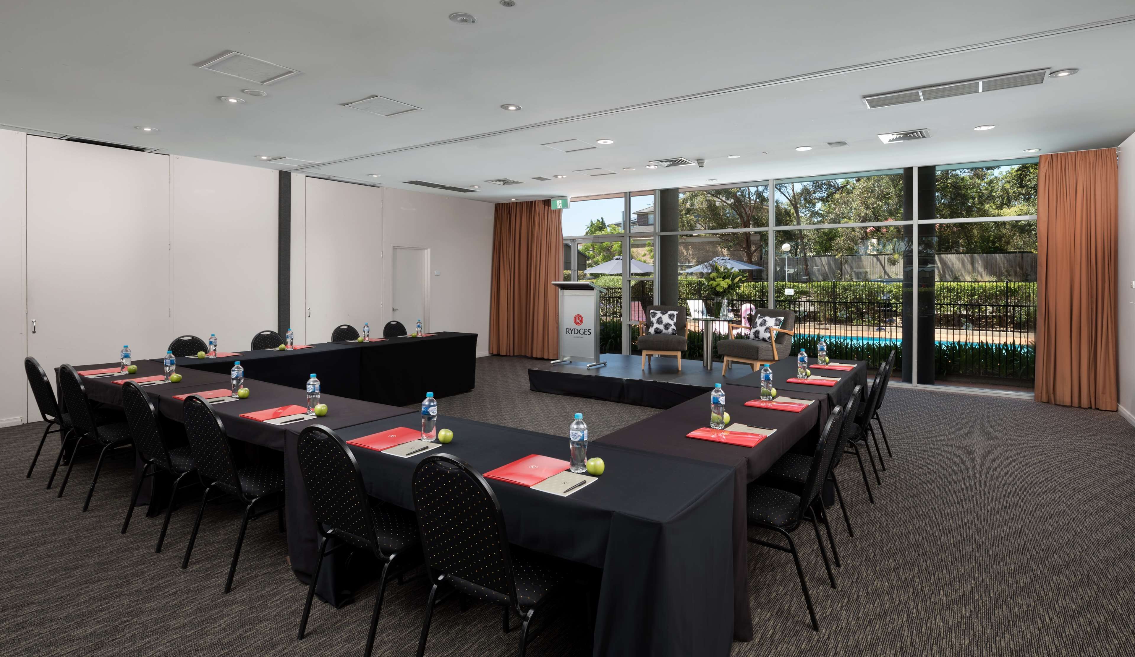 Photo - Rydges Bankstown