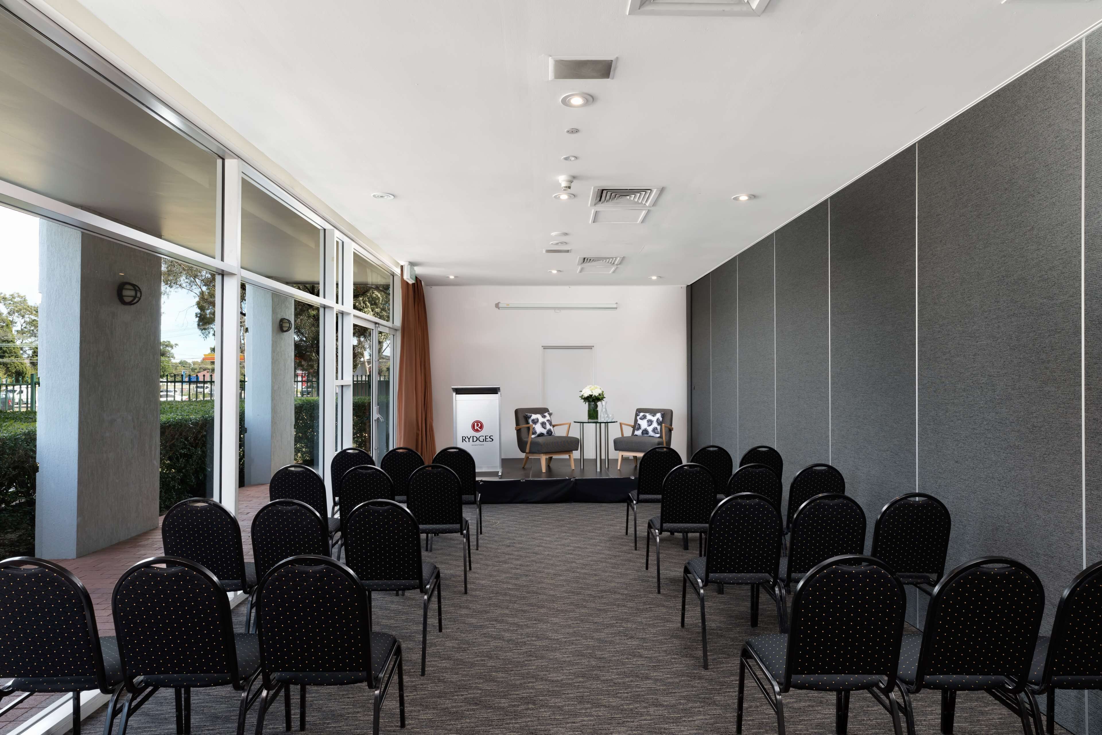 Photo - Rydges Bankstown