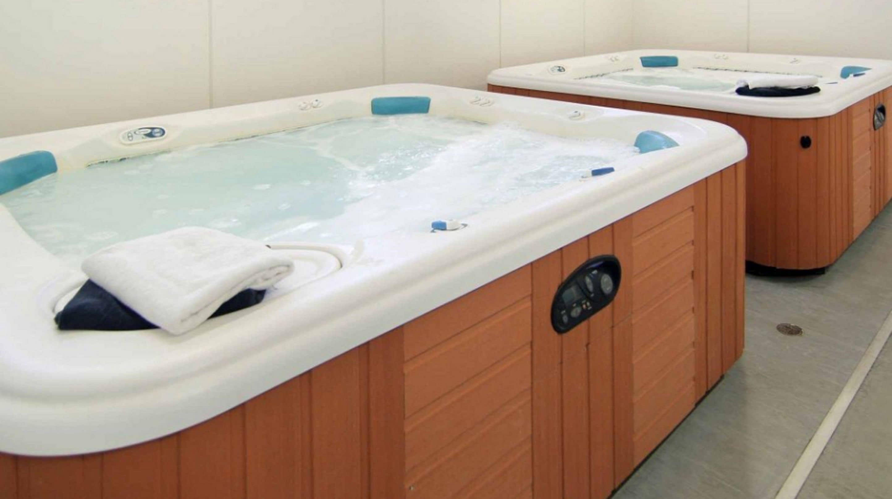 couples treatment room(s), body treatments, aromatherapy