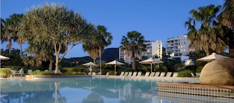 Pacific Bay Resort