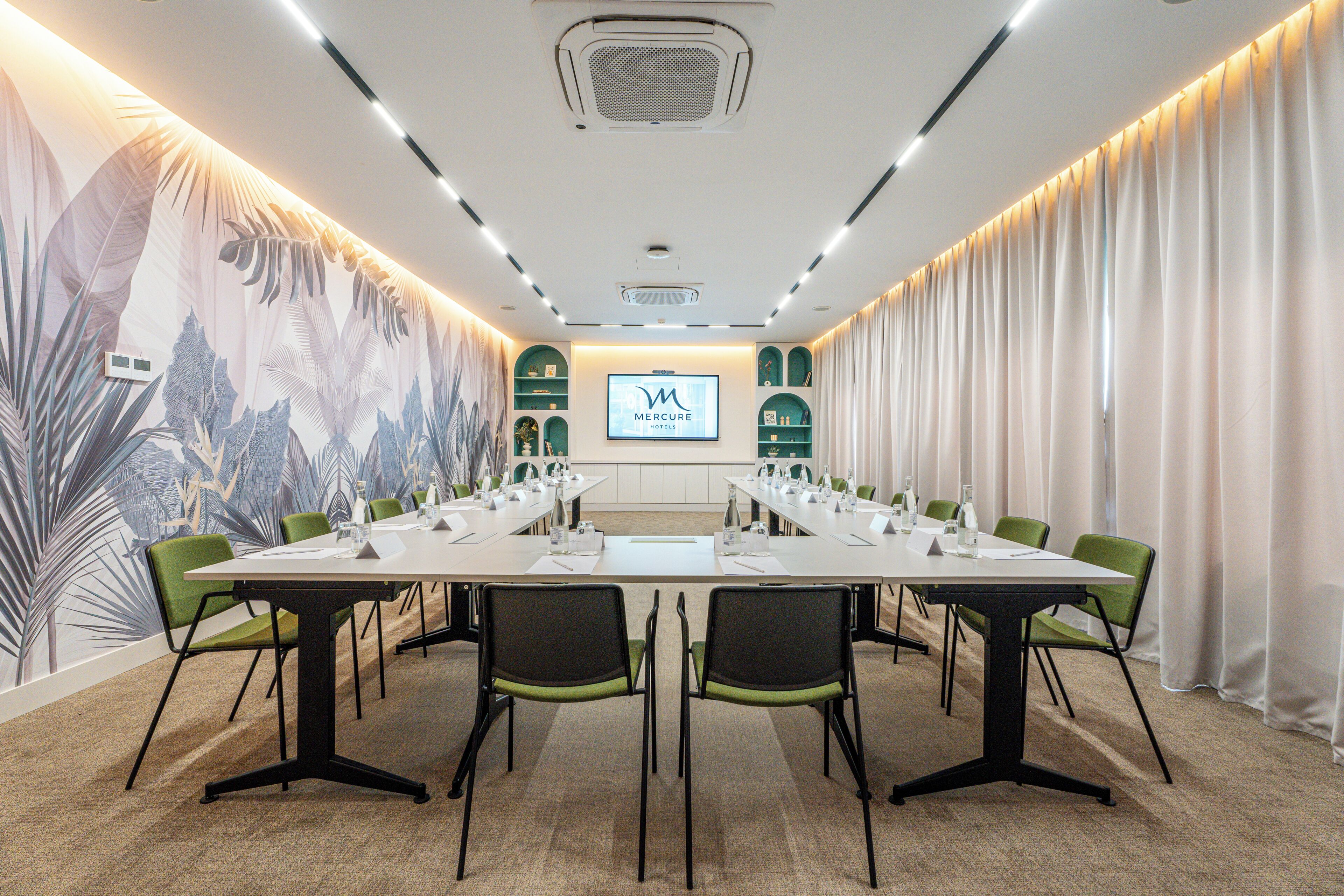 Meeting facility