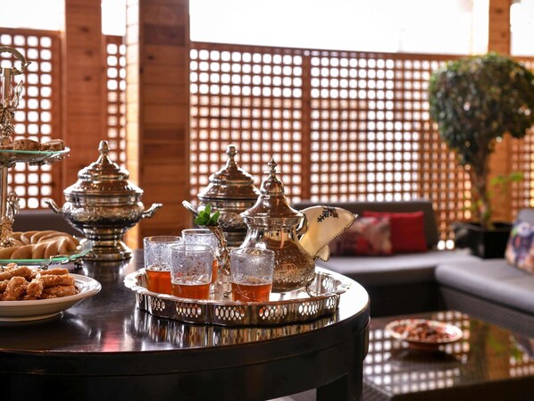 Petit déjeuner buffet (110 MAD par personne)