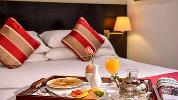 Desayuno buffet diario (MAD 110 por persona)